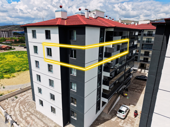 Abdülhalik Renda Mahallesinde |Polis Korumalı Sitede | Eraslan Sitesinde | Satılık 3+1 Daire!